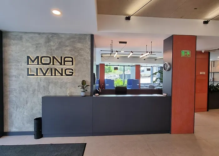 Mona Living