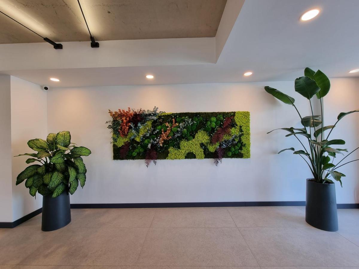 Mona Living Aparthotel *