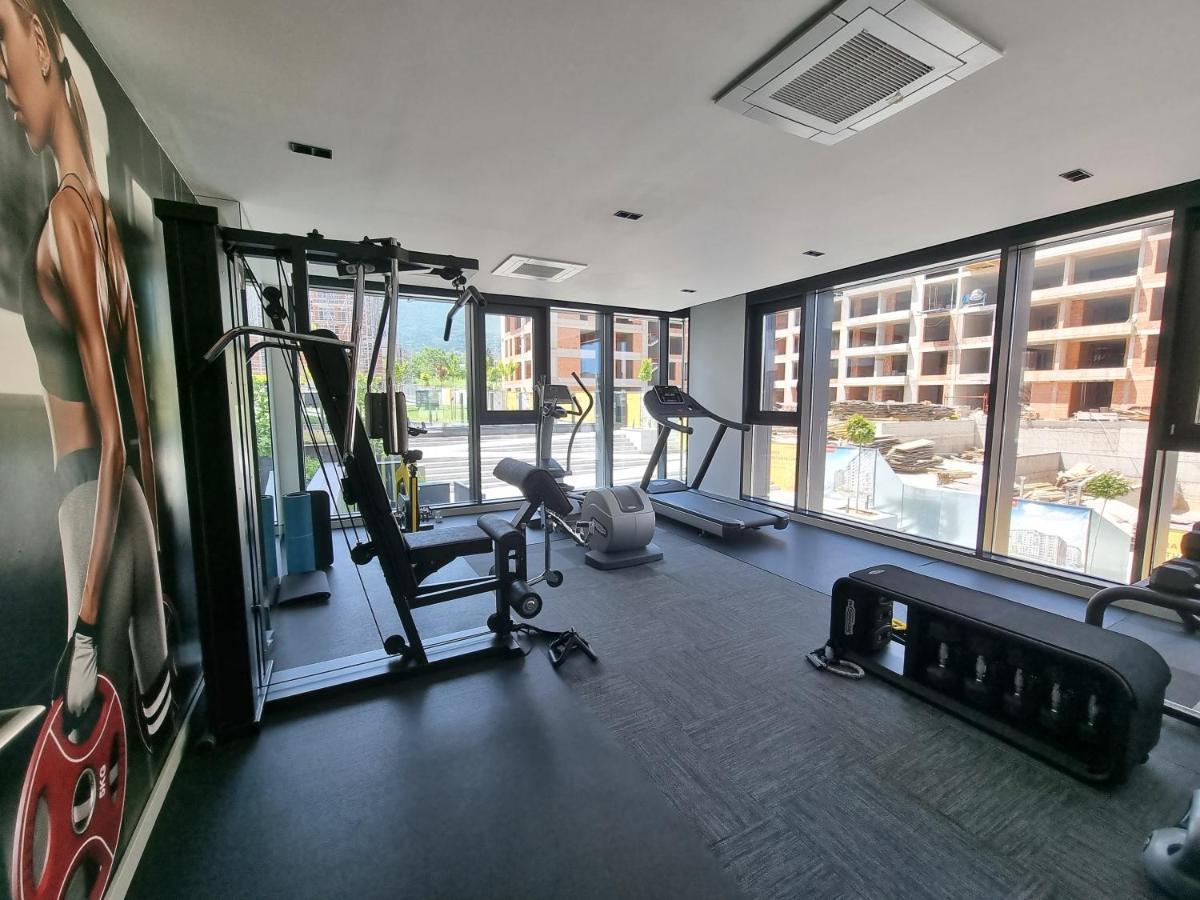 Mona Living Aparthotel *